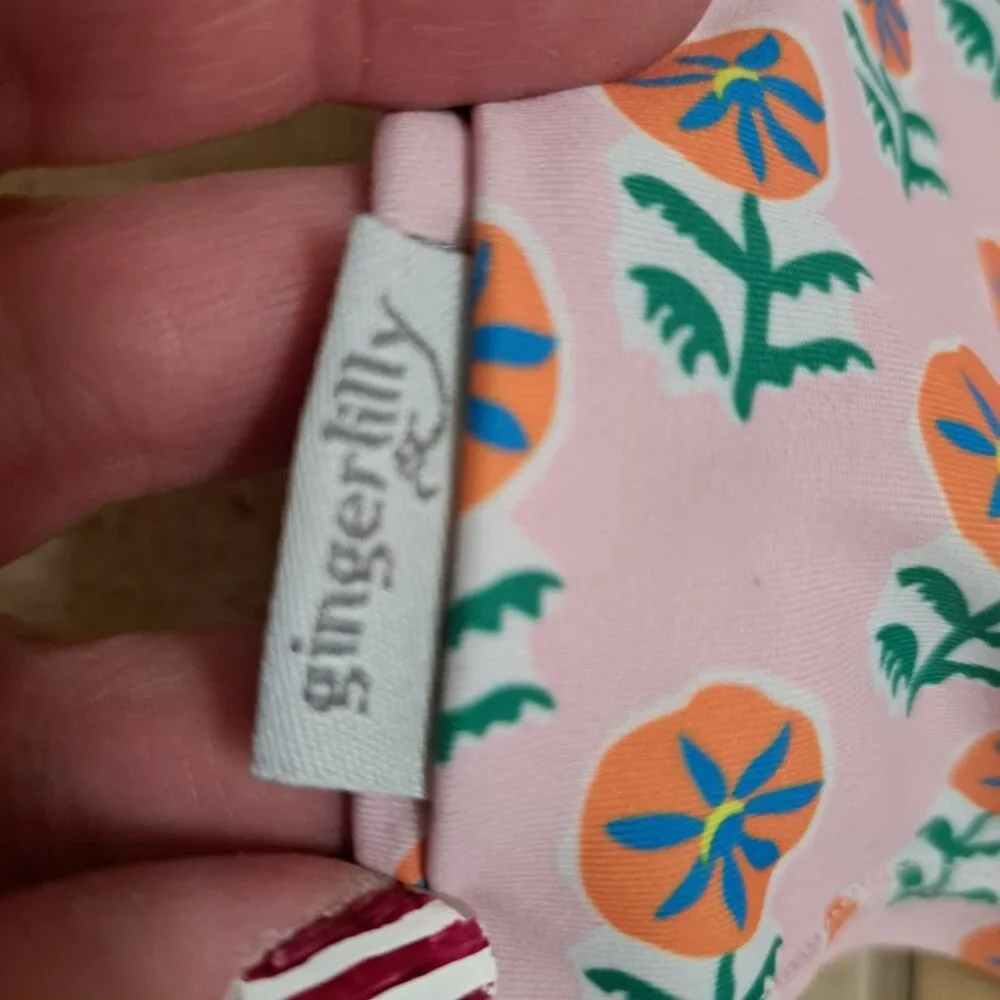 Gingerlilly‎ Australia Swimsuit shirt rashgard swim cover shirt pink flowers